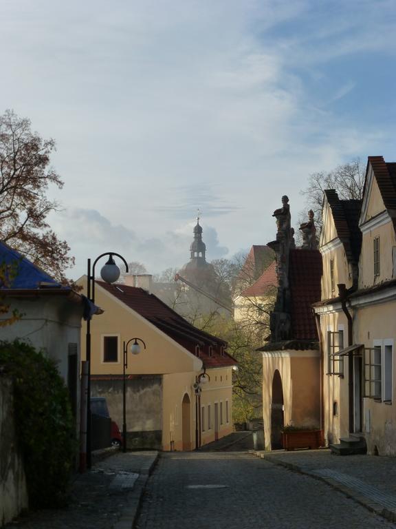 Pstrossova Vila - U Klasterni Zahrady Bechyne Luaran gambar