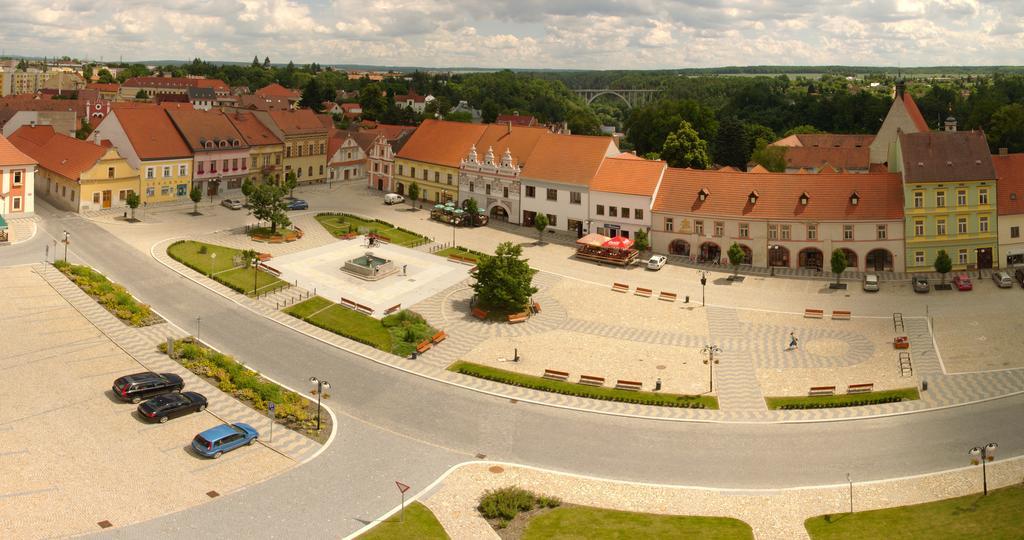 Pstrossova Vila - U Klasterni Zahrady Bechyne Luaran gambar